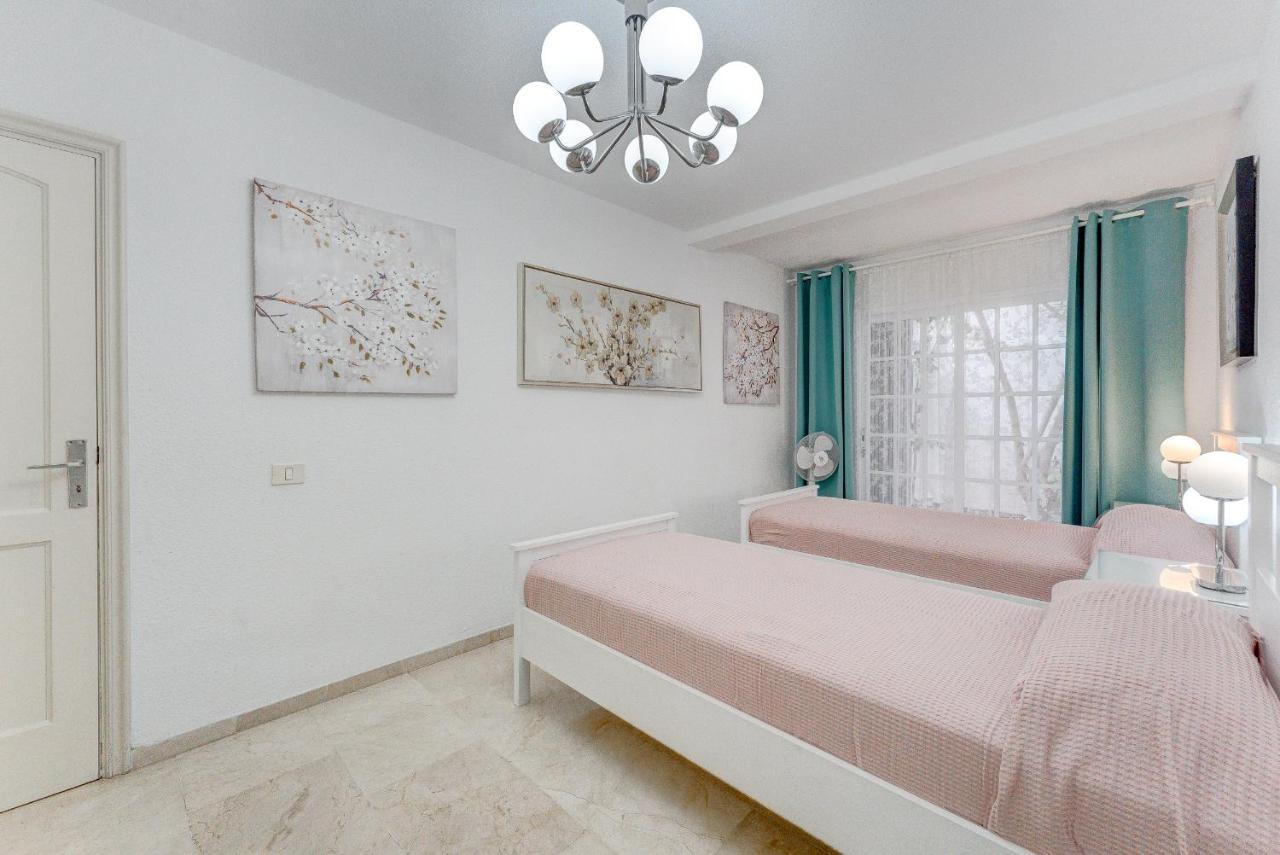 Marvelous Holiday Home - Villa La Caleta Costa Adeje  Kültér fotó