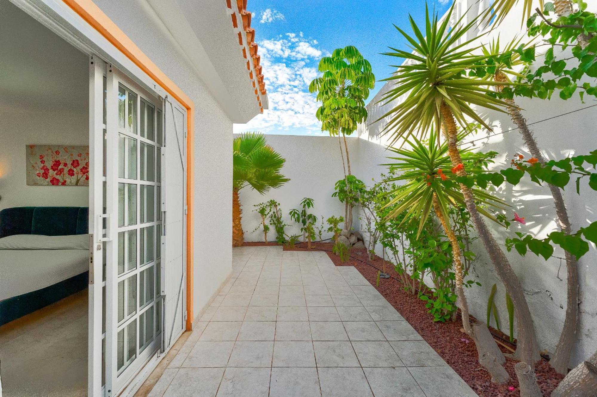 Marvelous Holiday Home - Villa La Caleta Costa Adeje  Kültér fotó